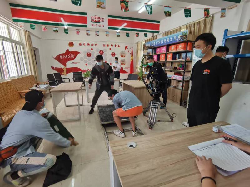 巧家县广告片拍摄公司：极简主义践行者，少即是多的视觉哲学