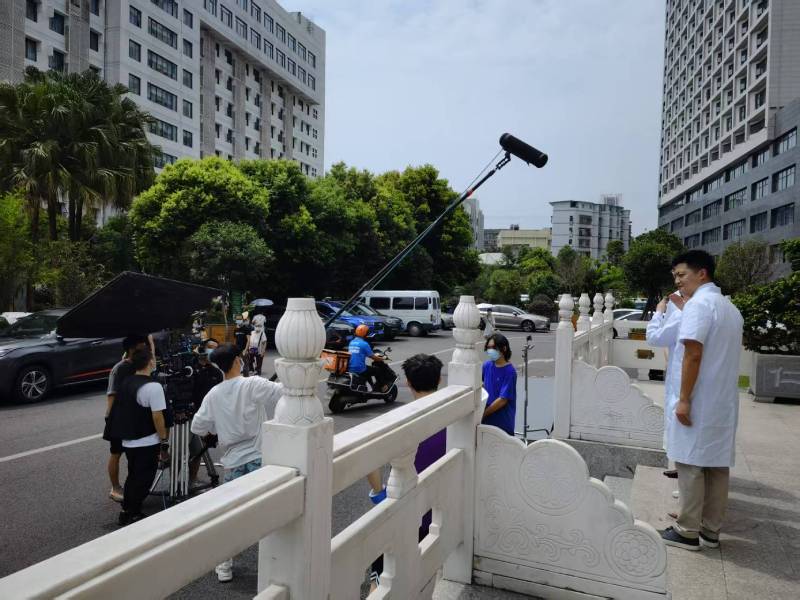 巧家县广告片拍摄公司低成本实现高规格制作的诀窍